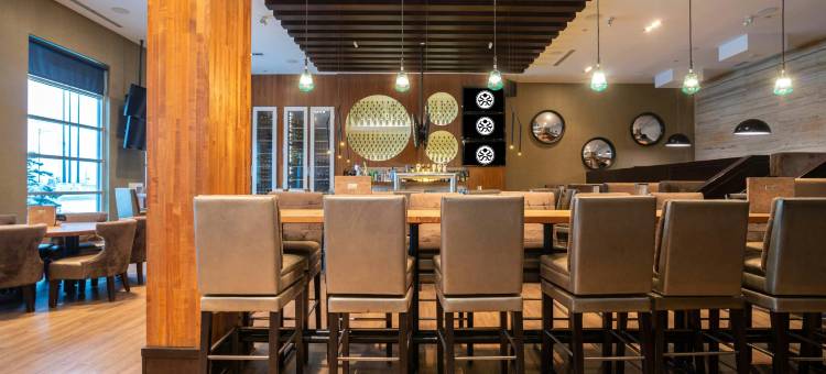 桑德曼经典埃德蒙顿南酒店(Sandman Signature Edmonton South Hotel)图片