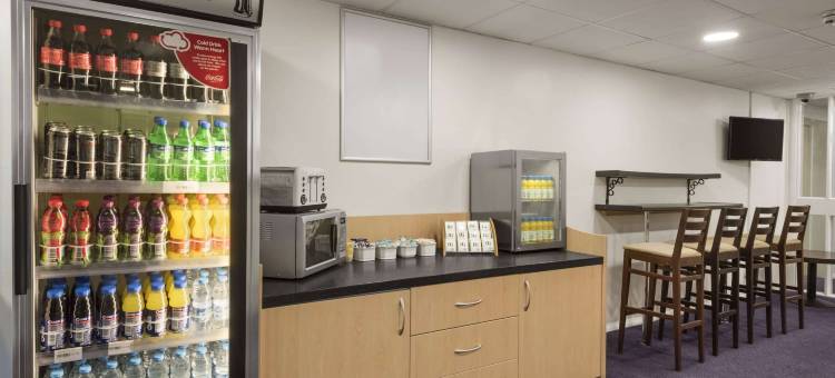 布里真德加的夫M4温德姆戴斯酒店(Days Inn by Wyndham Bridgend Cardiff M4)图片