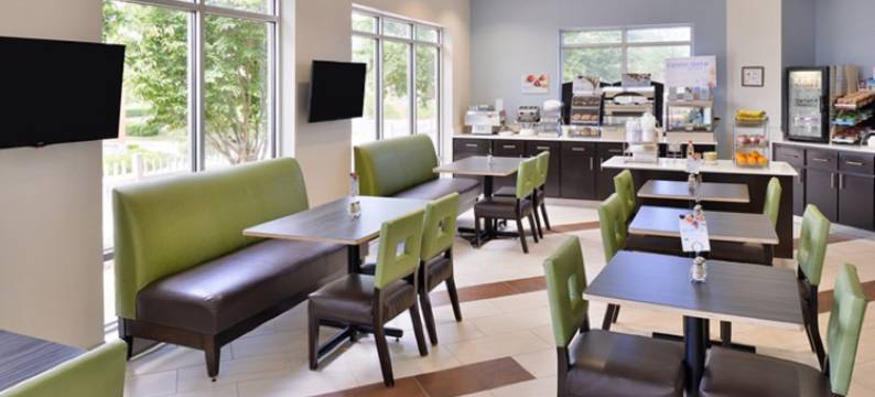 穆尔斯维尔-诺曼湖智选假日酒店及套房-由洲际酒店集团管理(Holiday Inn Express & Suites MOORESVILLE - LAKE NORMAN by IHG)图片