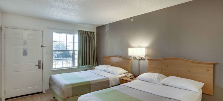 德克萨斯斯塔福德 - 休斯顿 - 舒格兰 6 号开放式客房酒店(Studio 6 Stafford, TX - Houston - Sugarland)图片