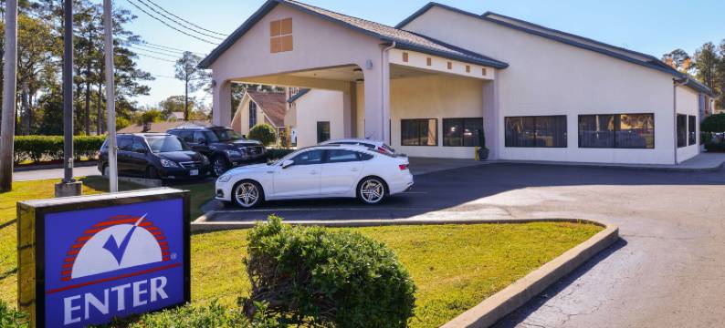 巴斯特罗普美洲最佳价值套房酒店(Americas Best Value Inn and Suites Bastrop)图片