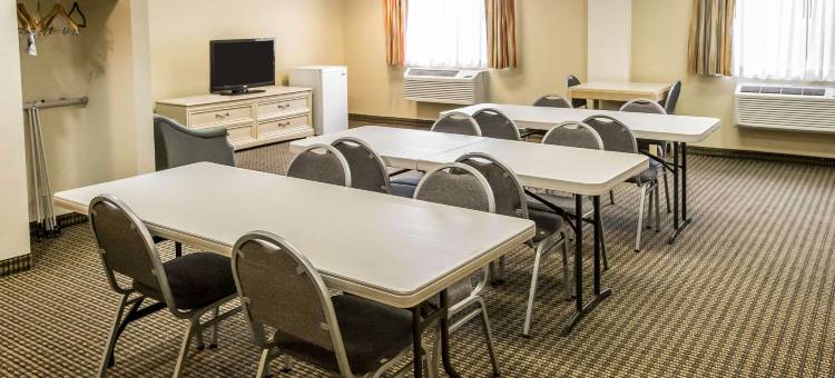 门罗酒店及高级宴会(Econo Lodge Inn & Suites Monroe)图片