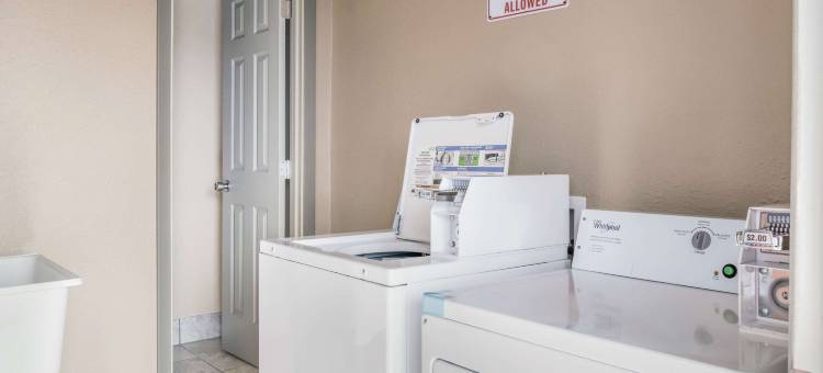 纽波特的伊克诺旅馆(Econo Lodge)图片