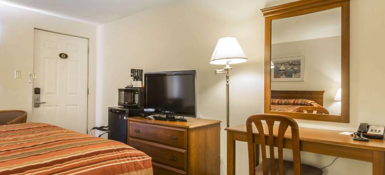 圣约翰伊克诺旅馆(Econo Lodge  Inn & Suites)图片