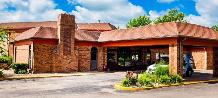 堪萨斯城机场北郊区套房酒店(Suburban Studios Kansas City Airport North)图片