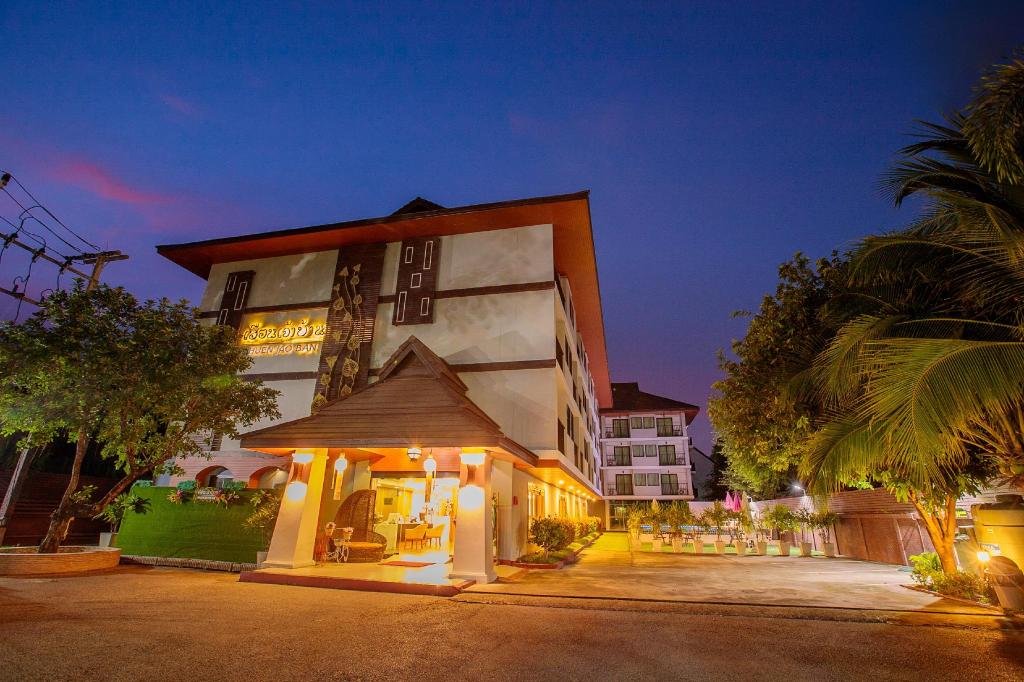Huen Jao Ban Hotel Hotel Overview
