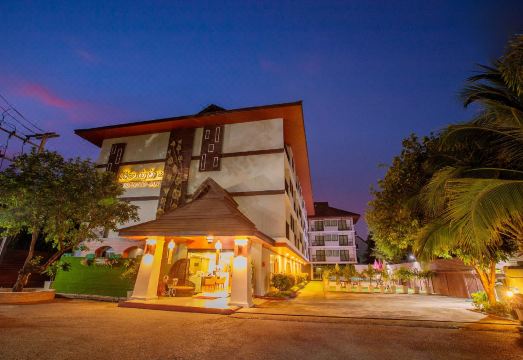 Huen Jao Ban Hotel Hotel Overview