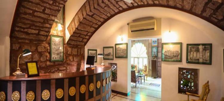 威尔康姆传统巴尔萨曼得湖宫酒店(WelcomHeritage Bal Samand Lake Palace)图片