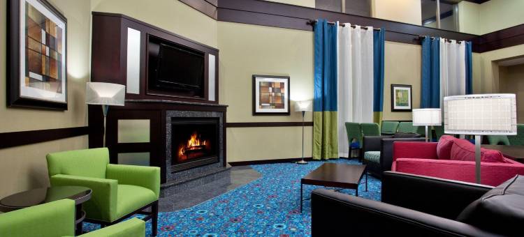 智选假日套房酒店阿克伦地区机场区(Holiday Inn Express & Suites AKRON REGIONAL AIRPORT AREA by IHG)图片