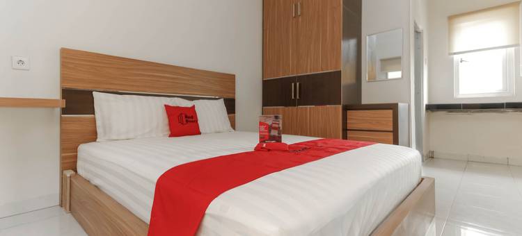 红多兹PLUS酒店-近巨港广场购物中心(RedDoorz Plus Near Palembang Square Mall)图片