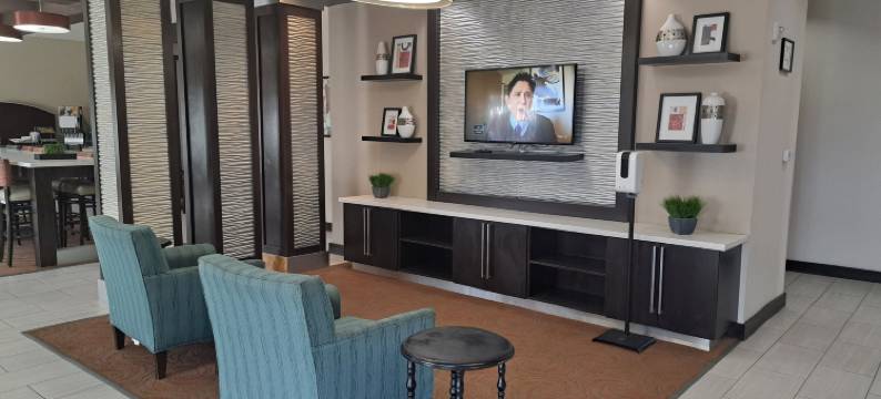 凯尼迪智选假日酒店(Holiday Inn Express Kenedy by IHG)图片