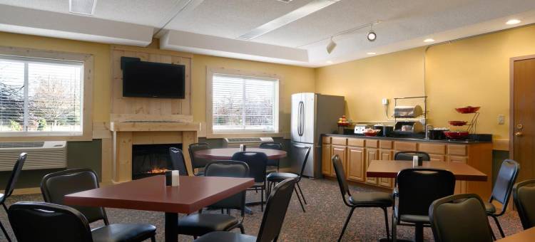 白厅近密西根冒险乐园伊克诺旅馆酒店(Econo Lodge Whitehall Near Michigan's Adventure)图片