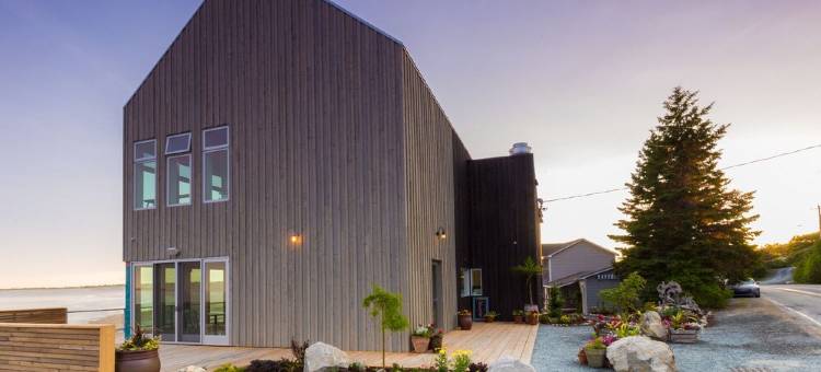 四分之一甲板度假村(Quarterdeck Beachside Villas & Lofts)图片