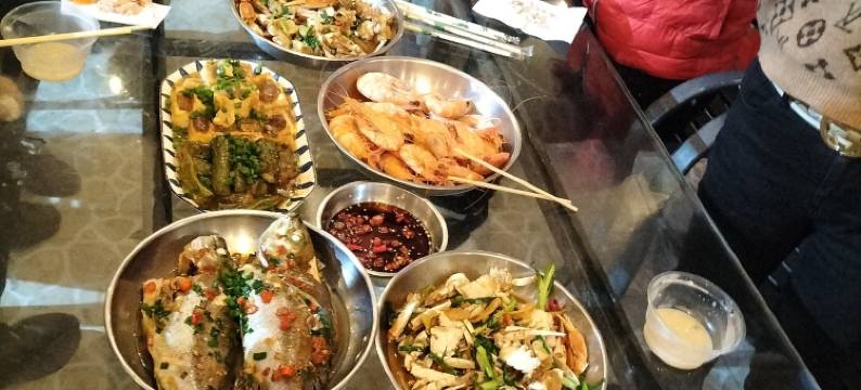 杨梅坑夕溪花间民宿(天然潭店)图片