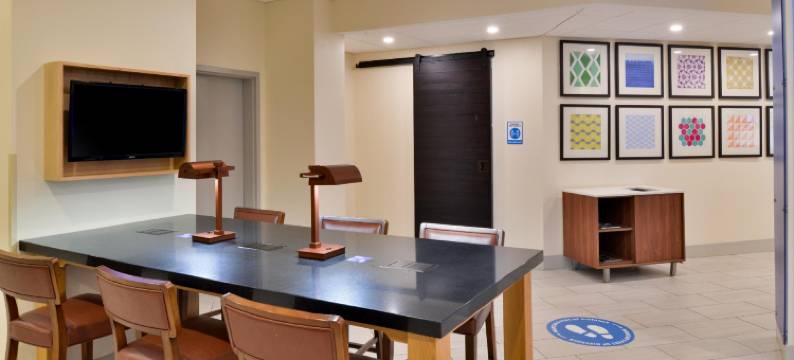 Holiday Inn Express 吹岩南(Holiday Inn Express Blowing Rock South)图片