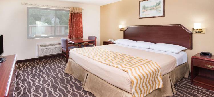 特雷霍特Travelodge by Wyndham酒店(Travelodge by Wyndham Terre Haute)图片