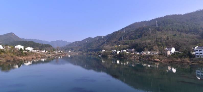 桃花潭水深千尺不及汪伦送我情度假别墅(平安街分店)图片