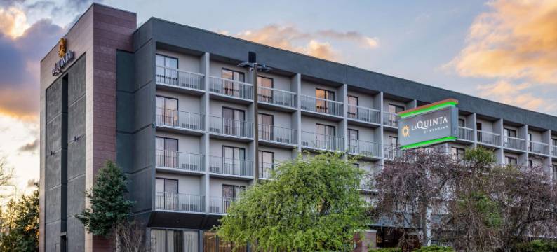 金斯波特三城机场拉昆塔温德姆套房酒店(La Quinta Inn & Suites by Wyndham Kingsport TriCities Airpt)图片