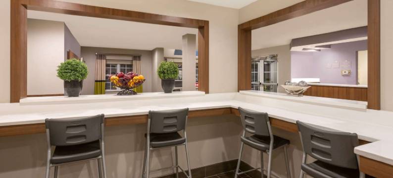 里士满机场麦客达套房酒店(Microtel Inn & Suites by Wyndham Richmond Airport)图片