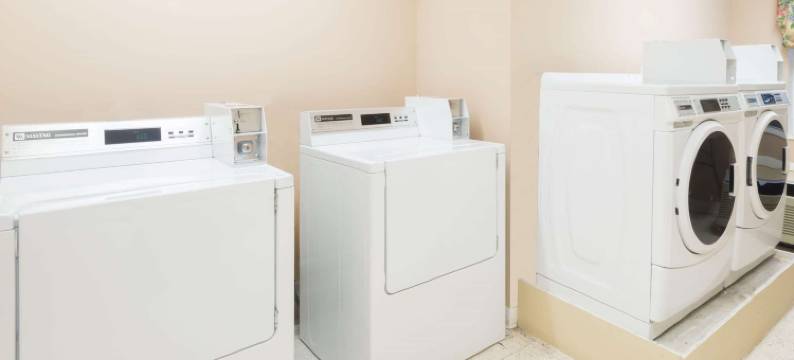 安卡斯维尔温德姆麦客达套房酒店(Microtel Inn & Suites by Wyndham Uncasville Casino Area)图片