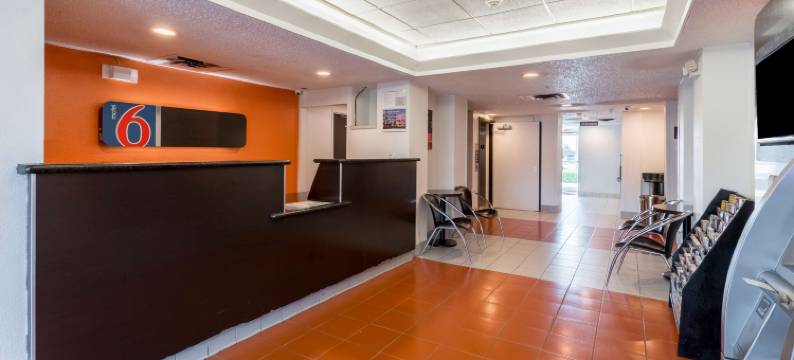 达拉斯6号汽车旅馆 - 沃斯堡机场北部(Motel 6 Irving, TX - DFW Airport North)图片