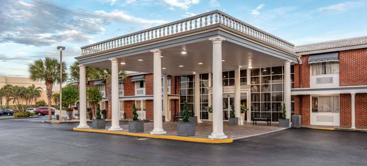 棕榈滩湖群贝斯特韦斯特酒店(Best Western Palm Beach Lakes)图片