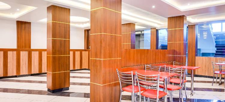 Super Townhouse Zero Mile Gandhi Setu Formerly Classic Court图片