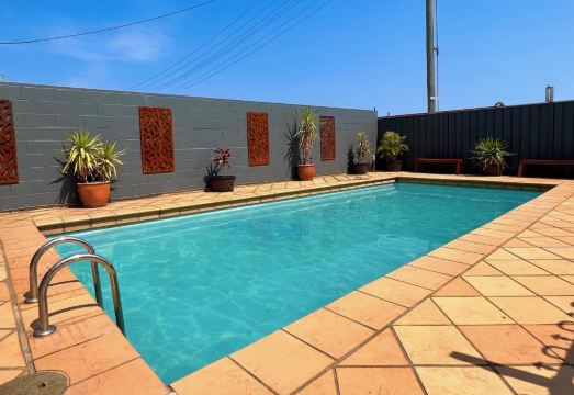 Burke & Wills Mt Isa Hotel Overview