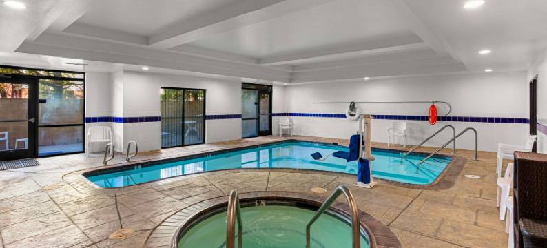 瓦卡拉维尔 - 纳帕谷舒适套房酒店(Comfort Suites Vacaville-Napa Valley Area)图片