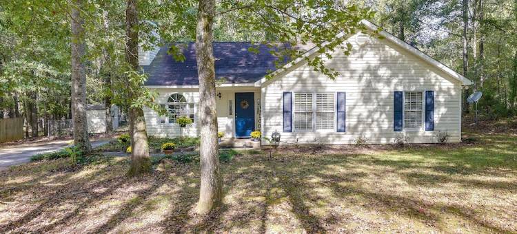 允许携带宠物的Lagrange露台度假租赁(Pet-Friendly Lagrange Vacation Rental w/ Deck!)图片