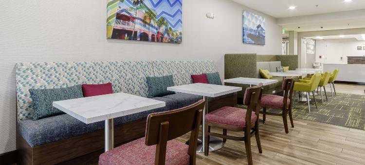 希尔顿欢朋酒店-夏洛特港(Hampton Inn Port Charlotte/Punta Gorda)图片