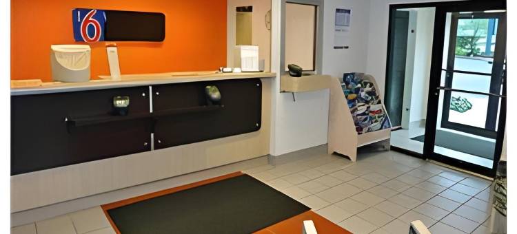 芝加哥北环 - 阿灵顿高地6号汽车旅馆(Motel 6 Arlington Heights, IL - Chicago North Central)图片
