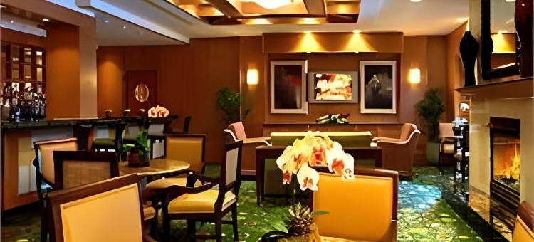 迈阿密阿文图拉万怡酒店(Courtyard Miami Aventura Mall)图片