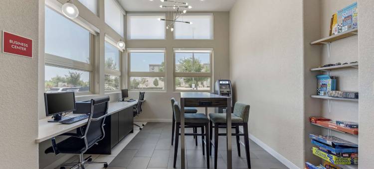 普夫卢格维尔贝斯特韦斯特优质套房酒店(Best Western Plus Pflugerville Inn  Suites)图片