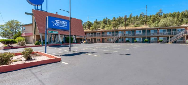 费拉格尔斯塔夫美洲最佳价值套房酒店(Americas Best Value Inn and Suites Flagstaff)图片