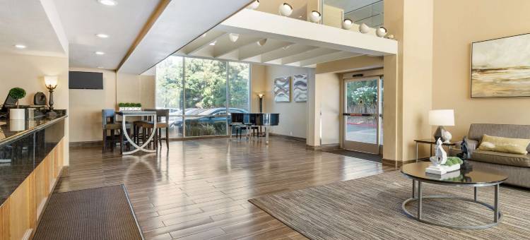 赫利泰治贝斯特韦斯特优质酒店(Best Western Plus Heritage Inn)图片