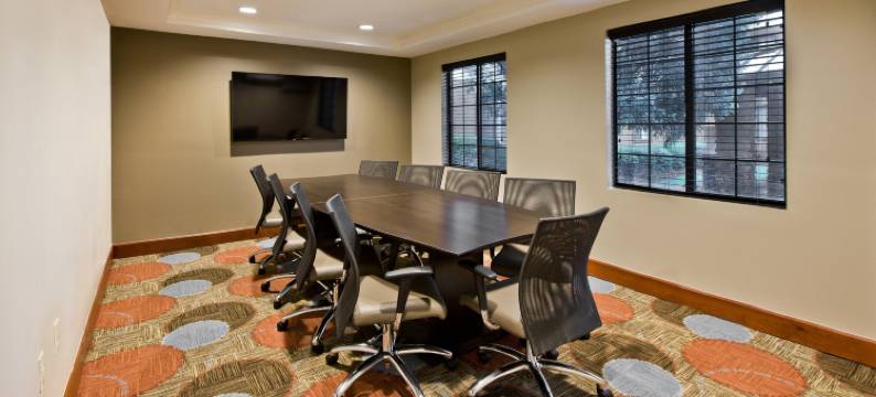 Staybridge Suites 夏洛特巴兰坦 by IHG(Staybridge Suites CHARLOTTE BALLANTYNE by IHG)图片