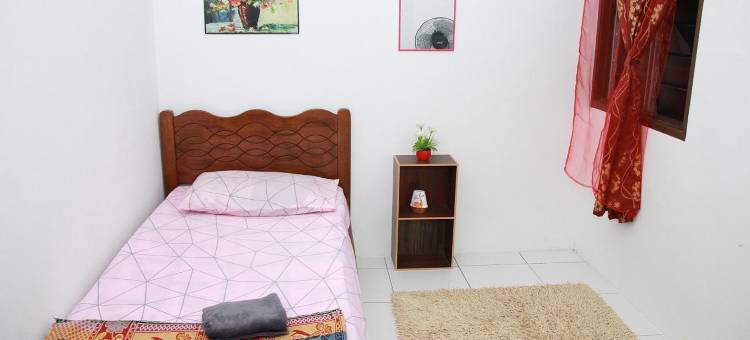 位于日德拉的3卧室独栋房屋-130平方米|带1个独立浴室(Aurah Signature Homestay Jitra)图片