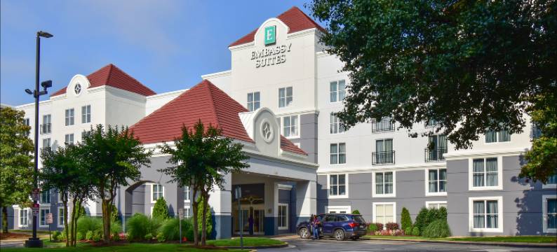 亚特兰大机场希尔顿安泊酒店(Embassy Suites by Hilton Atlanta Airport)图片