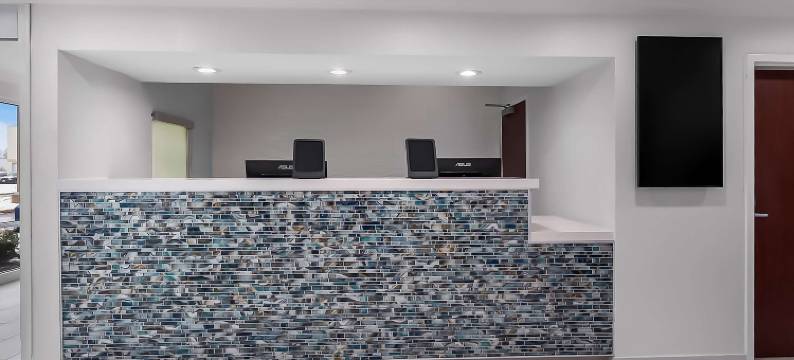 芬顿贝斯特韦斯特SureStay Plus酒店(SureStay Plus by Best Western Fenton)图片