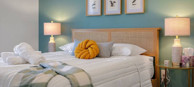 Midterm Rental Available-Firepit-Fireplace-Grill-1 m. to Town & Beaches图片