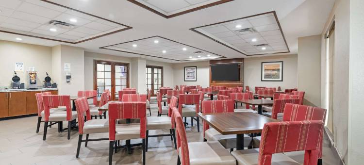 康福特套房市中心(Comfort Suites Downtown)图片