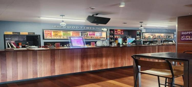 位于湖边的旅舍(Based by the Lake)图片