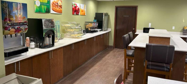 金斯伯勒塔伯勒凯艺套房酒店(Quality Inn & Suites Tarboro - Kingsboro)图片