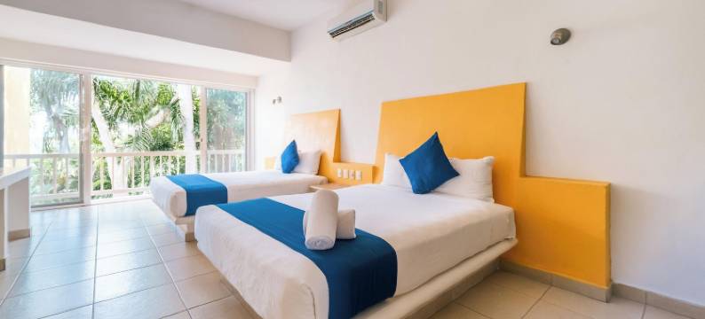 伊克基普拉斯酒店(Hotel Ixzi Plus)图片