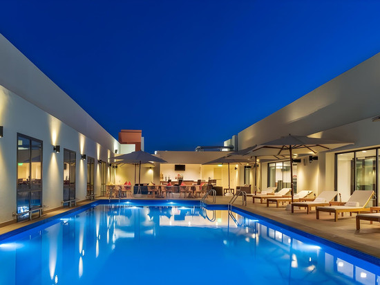 尼兹瓦城际酒店