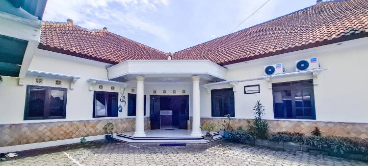 OYO 94019 Griya Wisata伊斯兰酒店(RedDoorz Syariah at Griya Wisata Wonogiri)图片