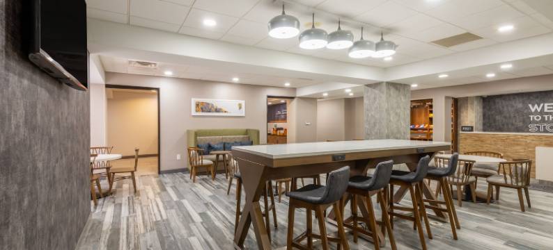 希尔顿欢朋酒店-贝勒弗农(Hampton Inn Belle Vernon)图片