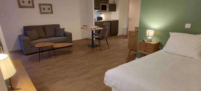 蒙蒂维利耶的Zenao公寓酒店(Zenao Appart'hôtels Montivilliers)图片