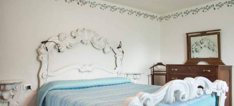 罗卡迪巴乐多住宿加早餐旅馆(B&B Rocca di Bajedo)图片